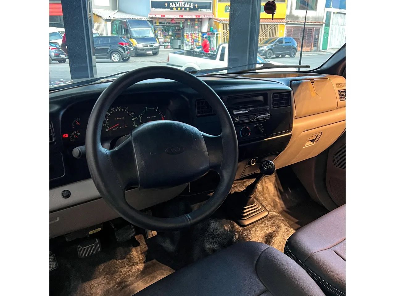 Ford F-250 XL 4.2 Turbo Diesel, foto 10 de 19