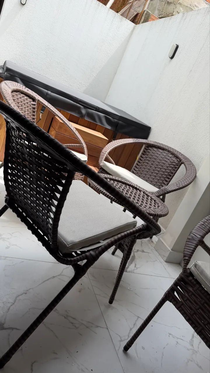 Jogo  da mesa e cadeiras - Foto 4