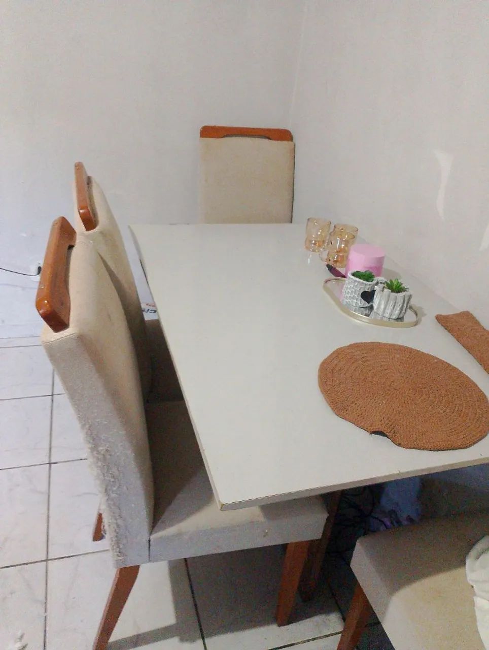 Conjunto de mesa de jantar 4 cadeiras  - Foto 2