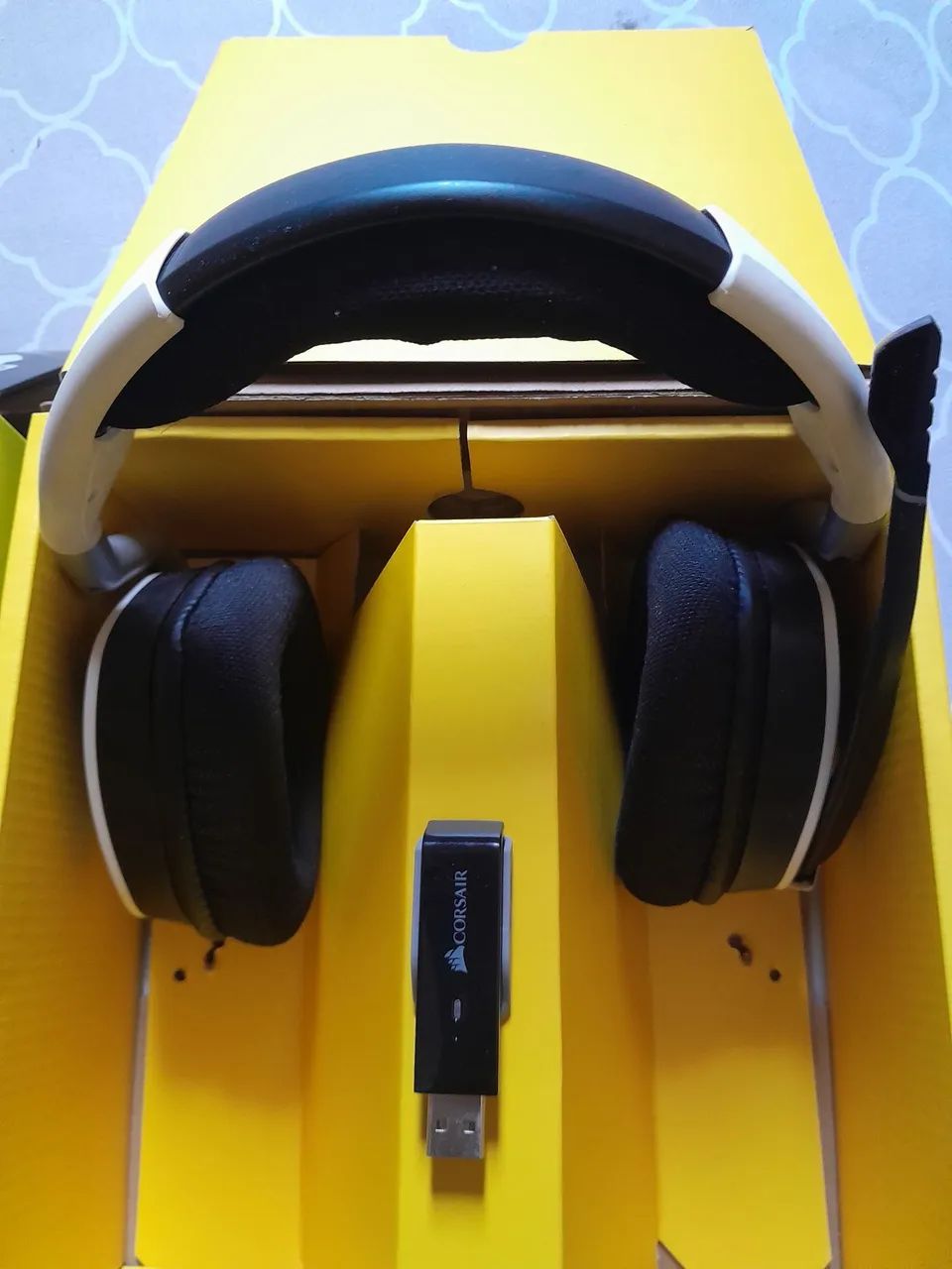Headset Corsair Elite Void sem fio
