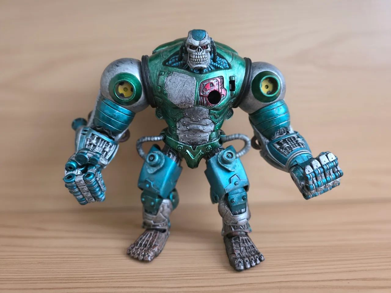 Vendo Mecha Hulk Toy Biz  2004