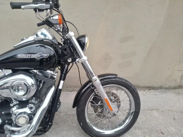 DYNA SUPER GLIDE CUSTOM - 2011 - Foto 4