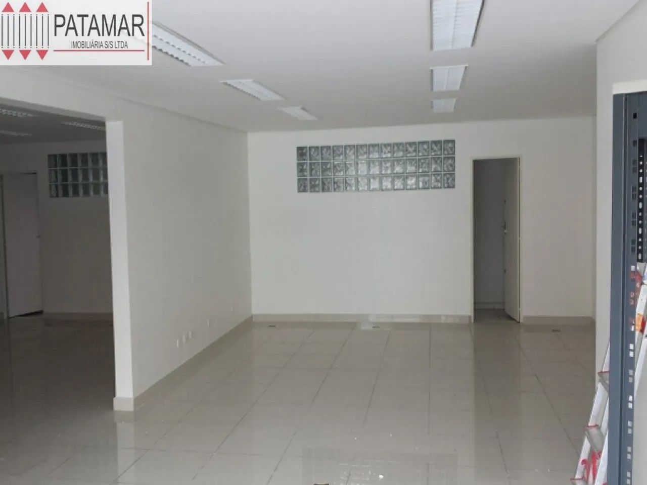 Prédio comercial à venda na Vila Sônia