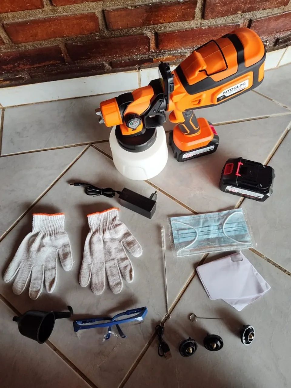 Pistola De Pintura Pulverizadora 1400ml Aitoolzo com 2 baterias - Foto 5