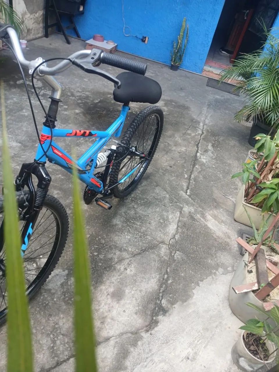 Bicicleta aro 26 com amortecedor sem marcha  - Foto 3