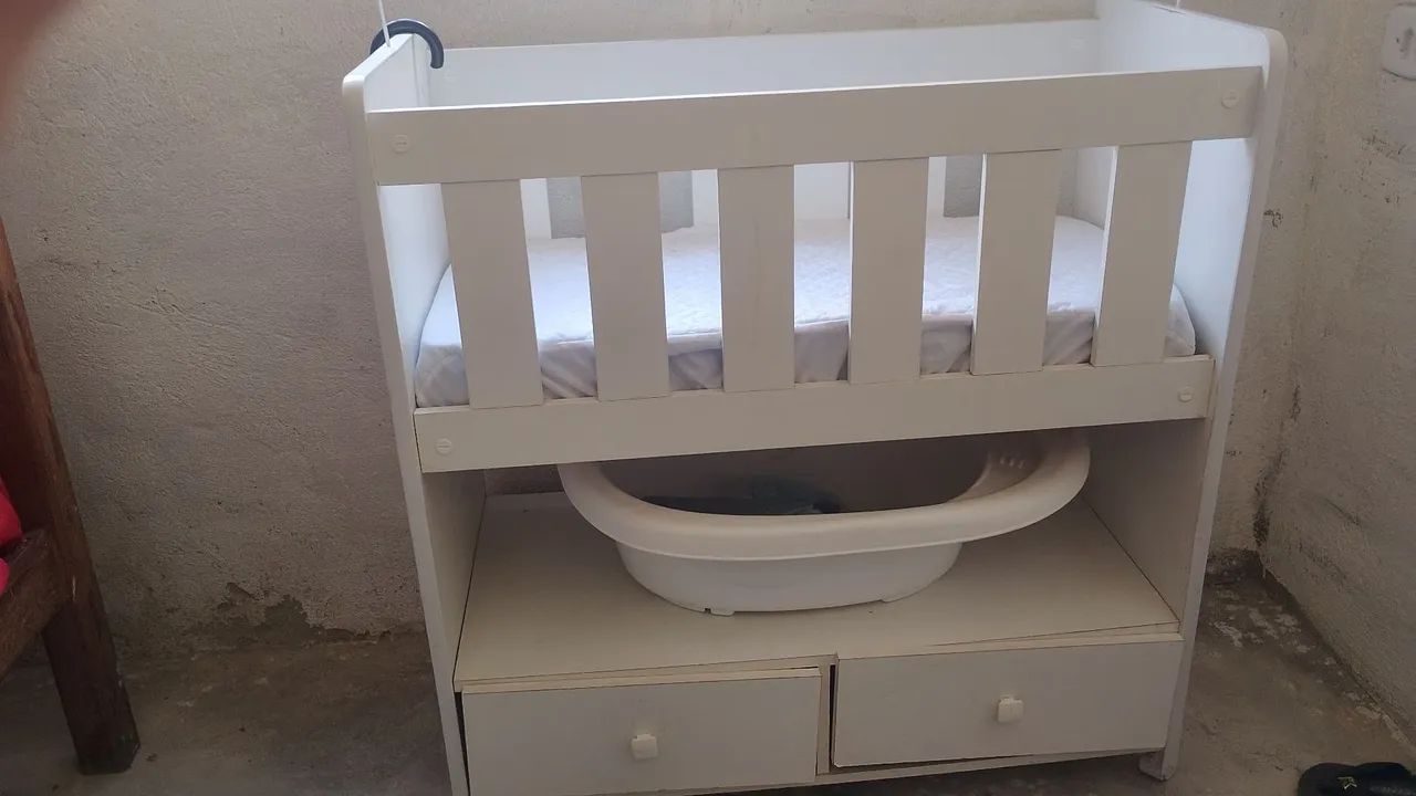 Carrinho de bebê + berço pequeno para vender