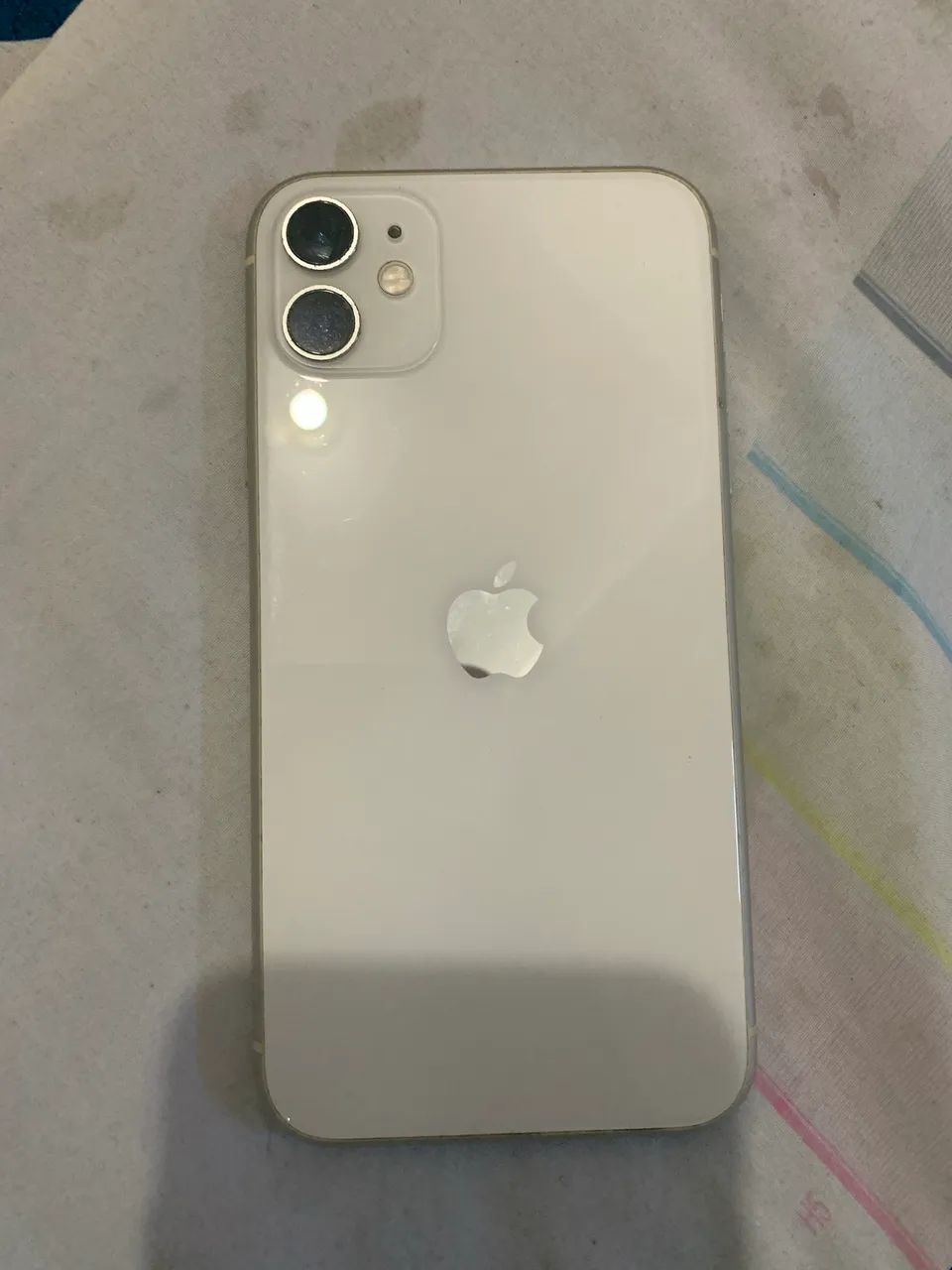 IPHONE 11 BRANCO 128giga 