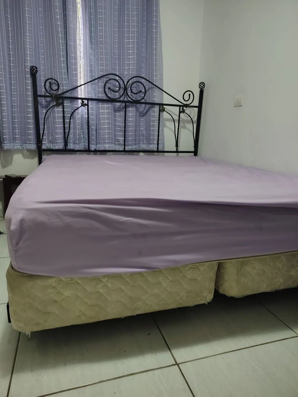 Cama Box Queen + Cabeceira e Estrutura de Ferro Maciço 