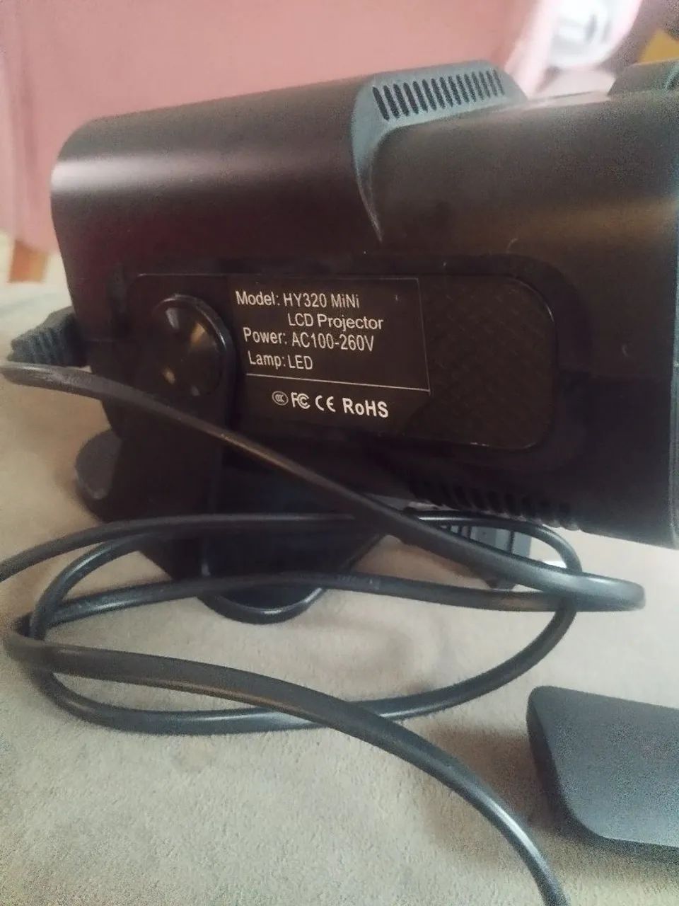 Vende-se Projetor HY350 mini - Foto 4