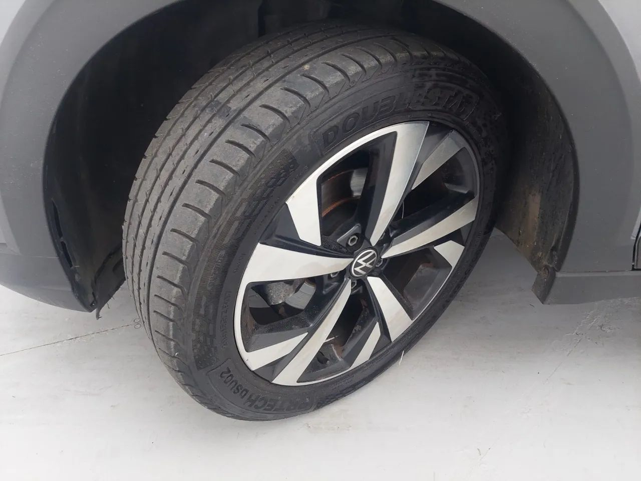 Volkswagen Nivus Highline 1.0 200 TSI Flex Aut., foto 10 de 17