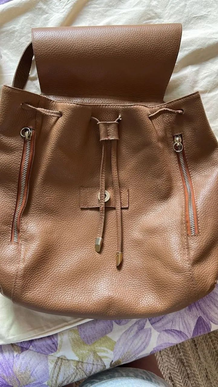 Mochila Mr. Cat em Couro Legítimo - Original - Foto 4