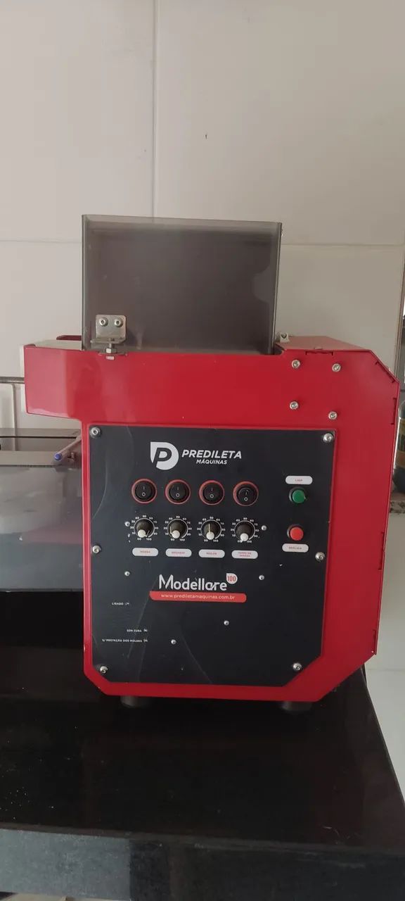 Máquina de salgados Modellare 100 