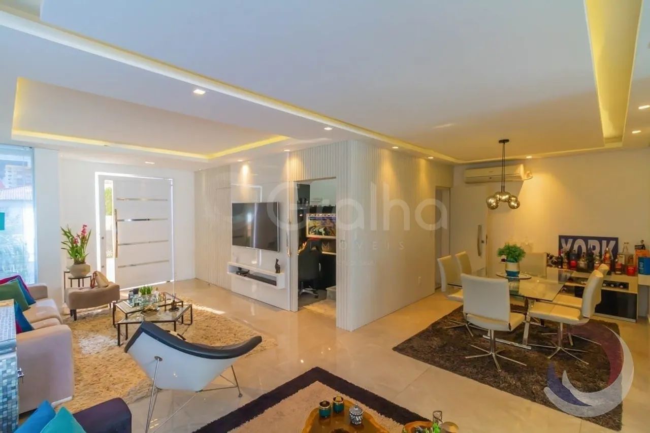 Casa Residencial de 4 Quartos no bairro Santa Mônica - Foto 2