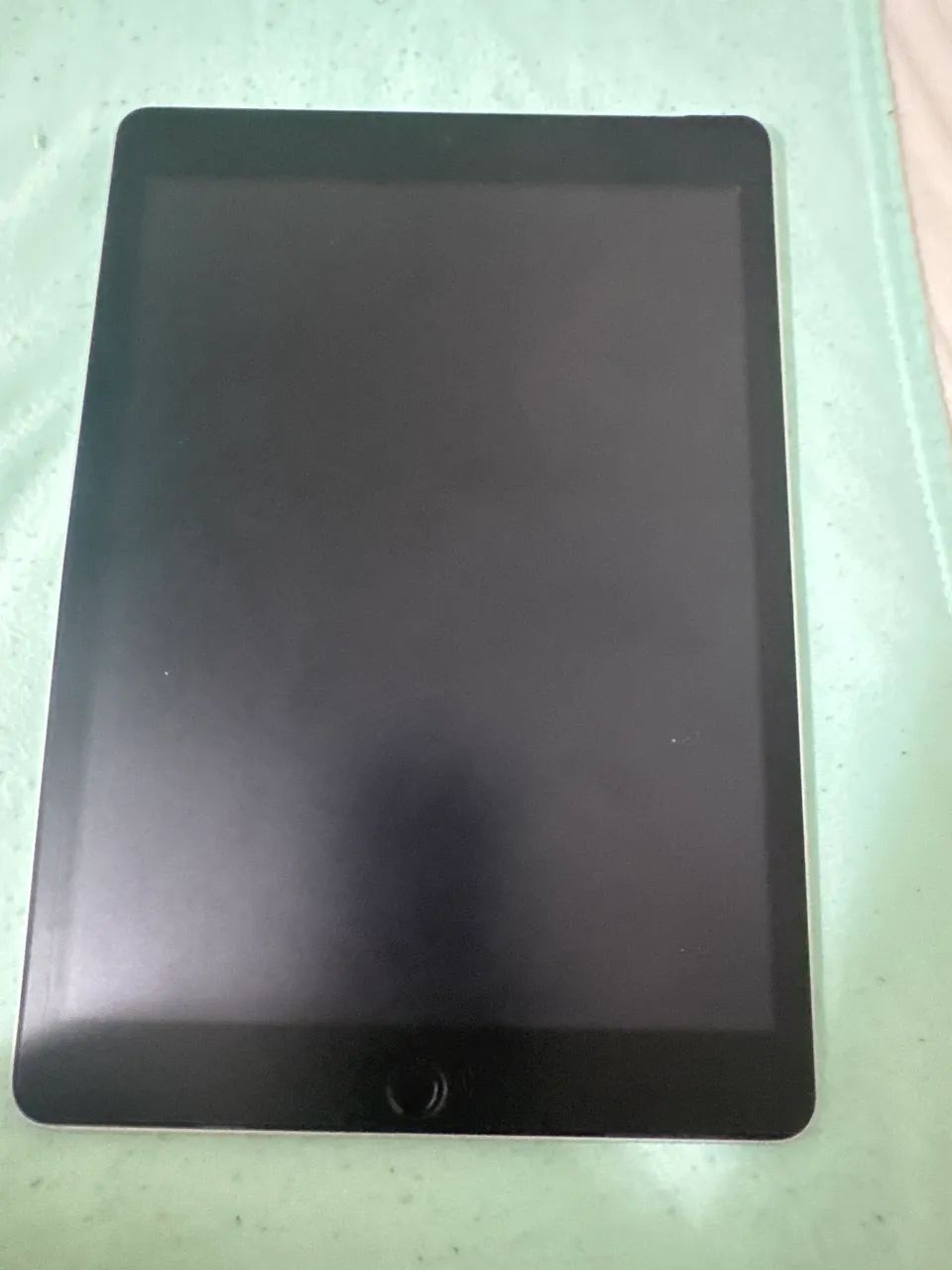 Ipad 9 sem riscos (com chassi torto) mas funcionando completamente 