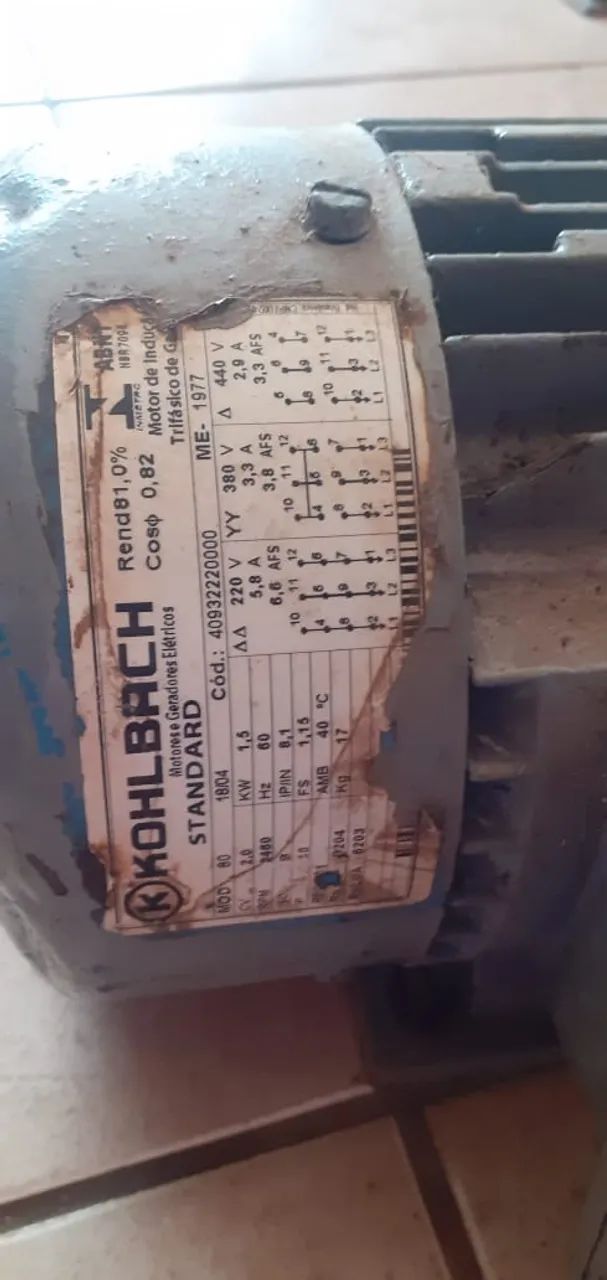 Motor de 2cv, trifasico, 3460 rpm, marca Kohlbach, usado - Foto 3