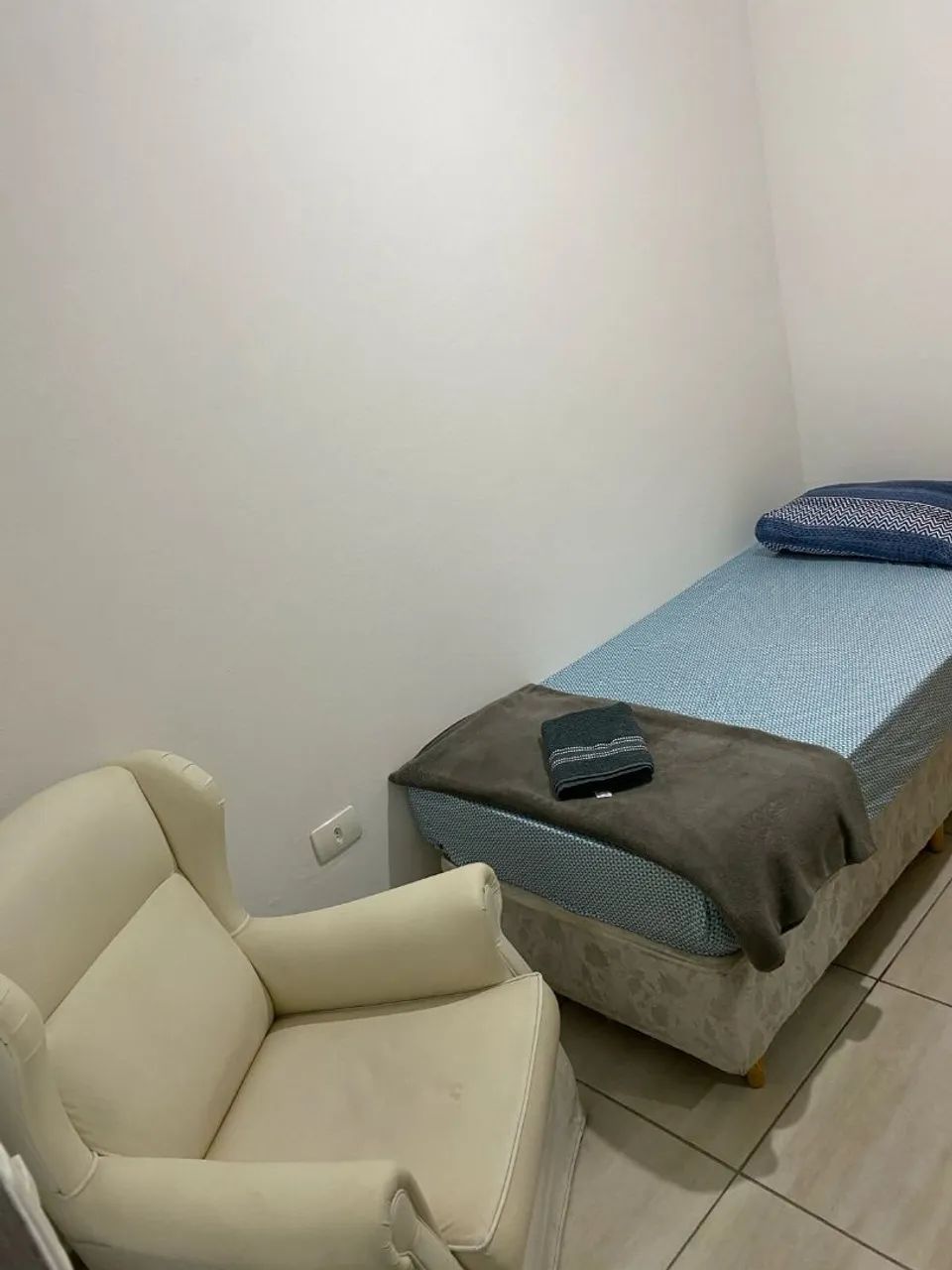 Quarto individual mobiliado com cozinha e banheiro compartilhado prox Facens $570 - Foto 3