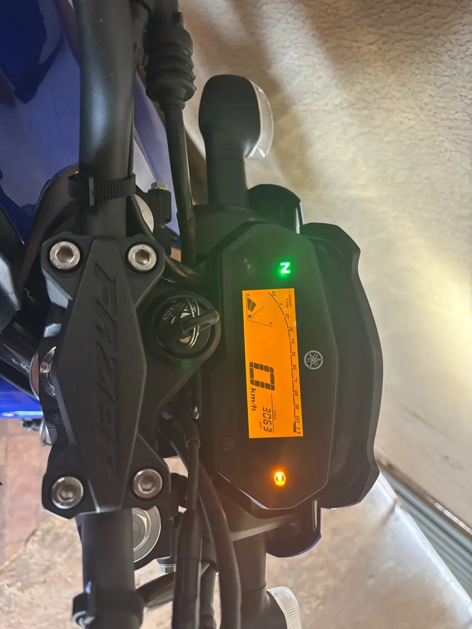 Vendo moto nova 