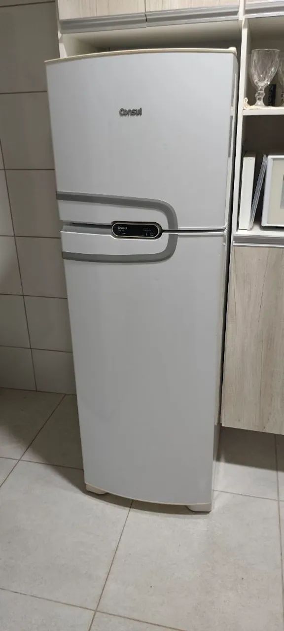 Geladeira Consul 275L 