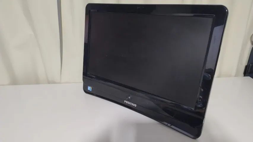 All-in-One Positivo | Intel Core 2 Duo | 8GB RAM | Wi-Fi e Câmera | Debian 13