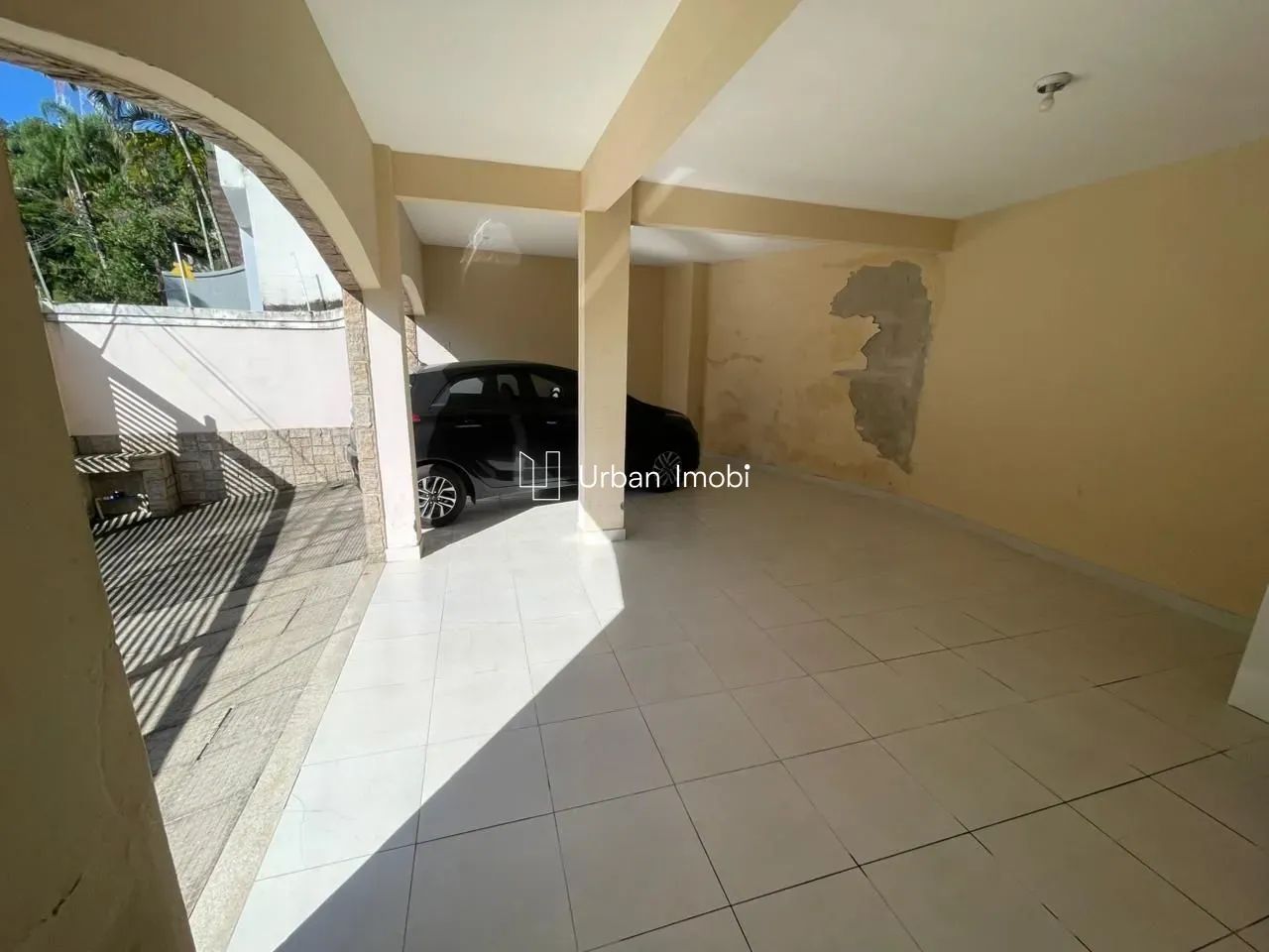 Oportunidade no Santa Rosa! Casa com ótimo espaço e conforto - Foto 2