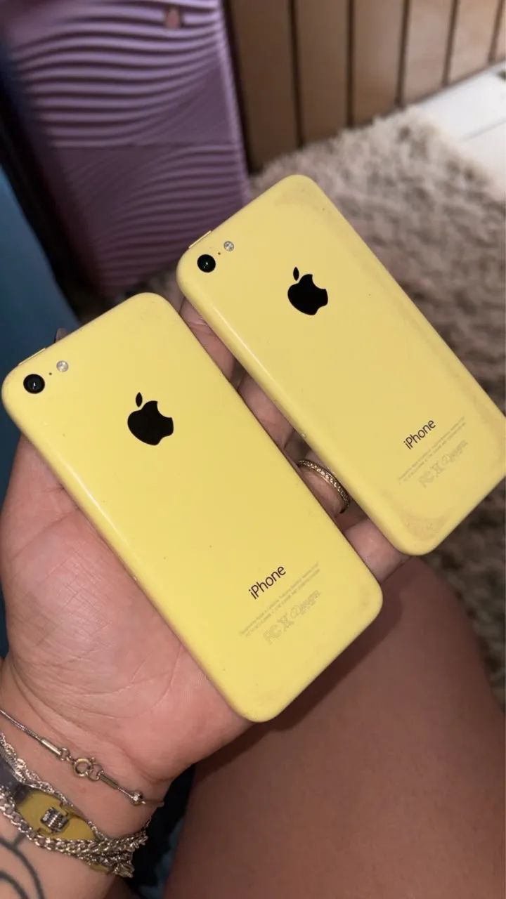 iPhone 5c tudo funcionando tenho 2 180,00 cada  - Foto 2