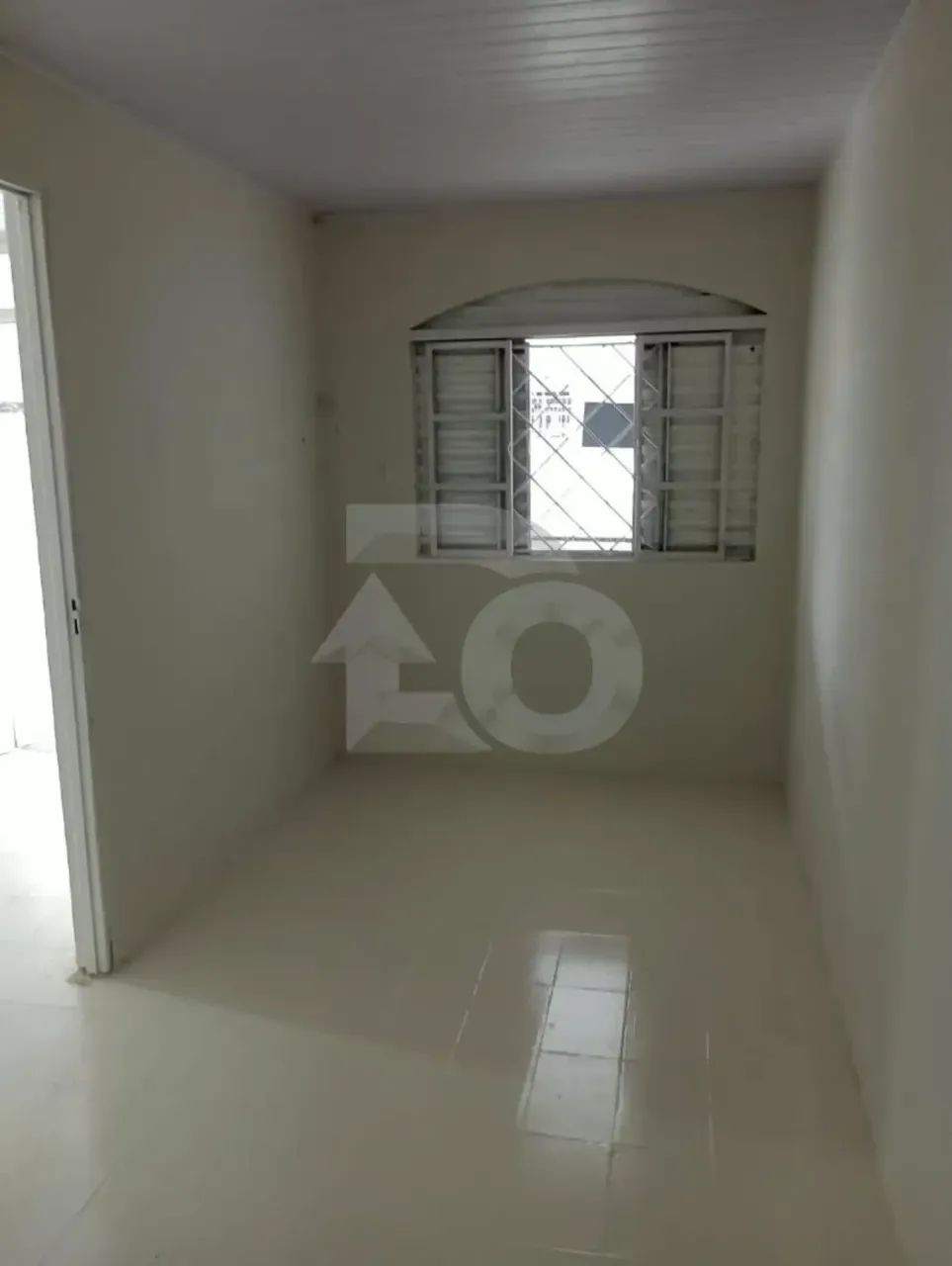 Casa no Olaria com 2 Quartos, Varanda e Quintal - Foto 5