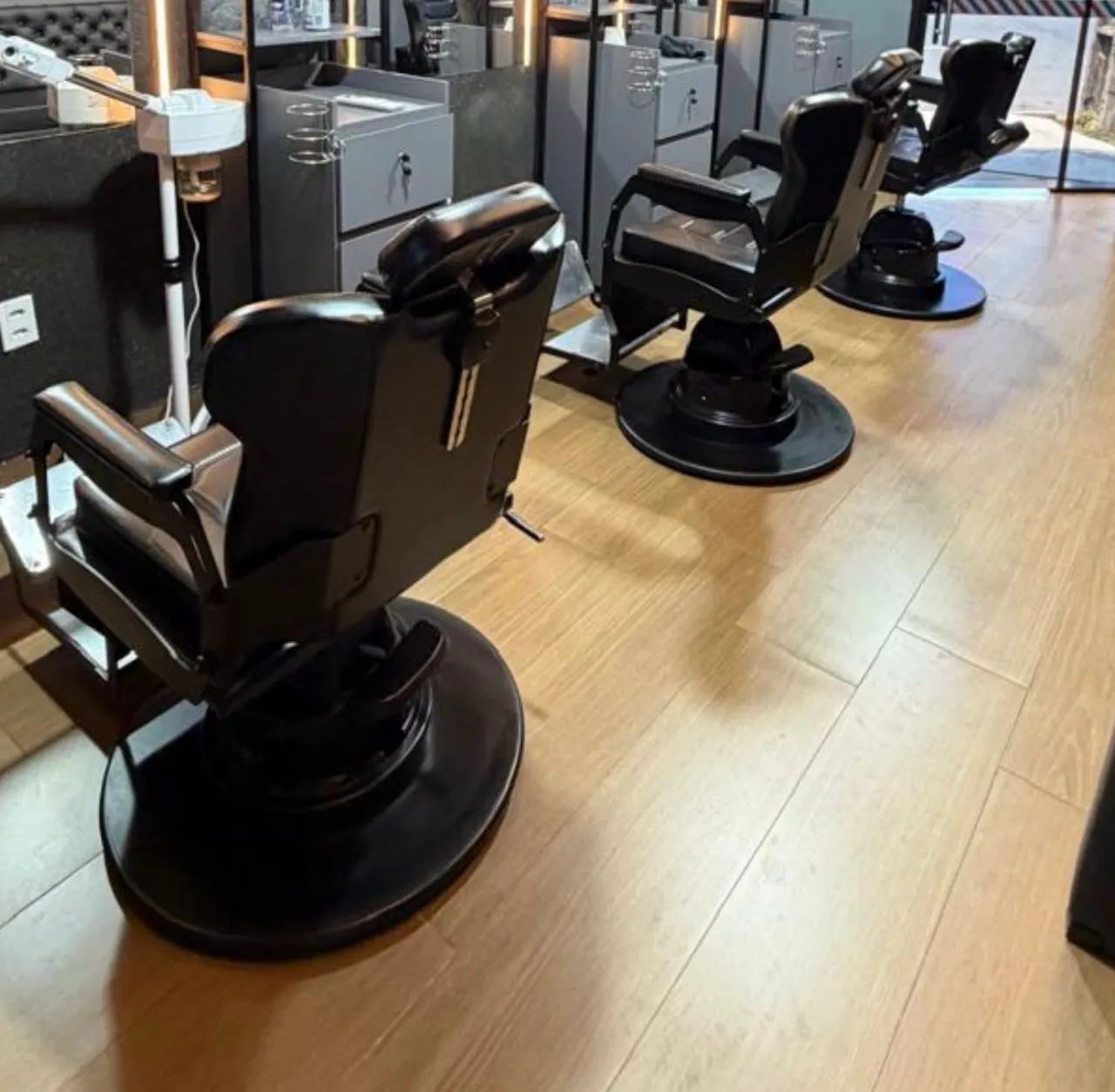 Vendo moveis de barbearia  - Foto 2