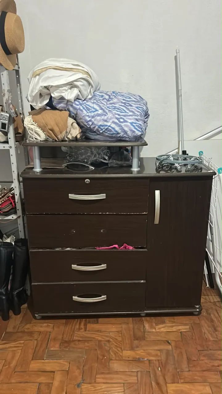 Vendo sofá de brinde leva a cômoda  - Foto 3