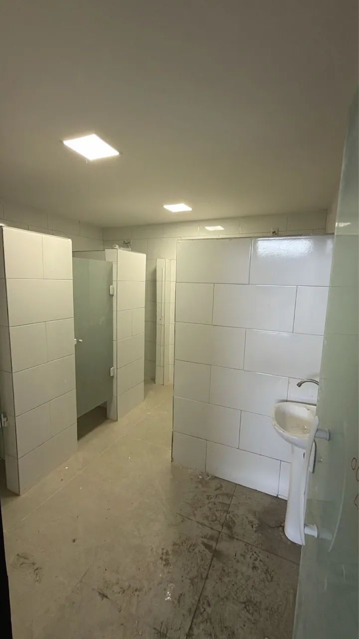 Alugo Galpão 1075m2  - Foto 2
