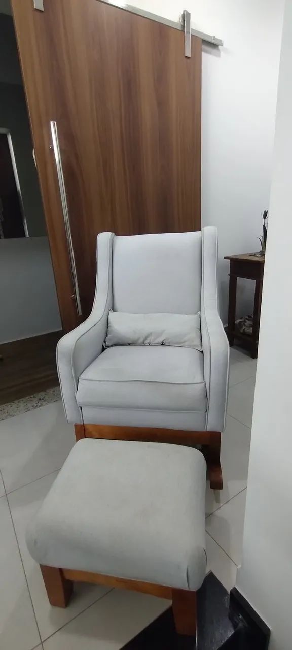 Poltrona de balanço com puff  - Foto 2