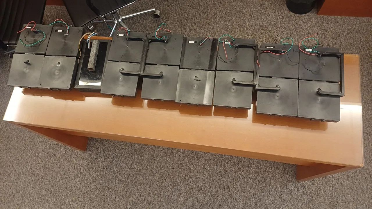 Sinalizador de cancela e portões,  verde e vermelho 12 v  - Foto 3