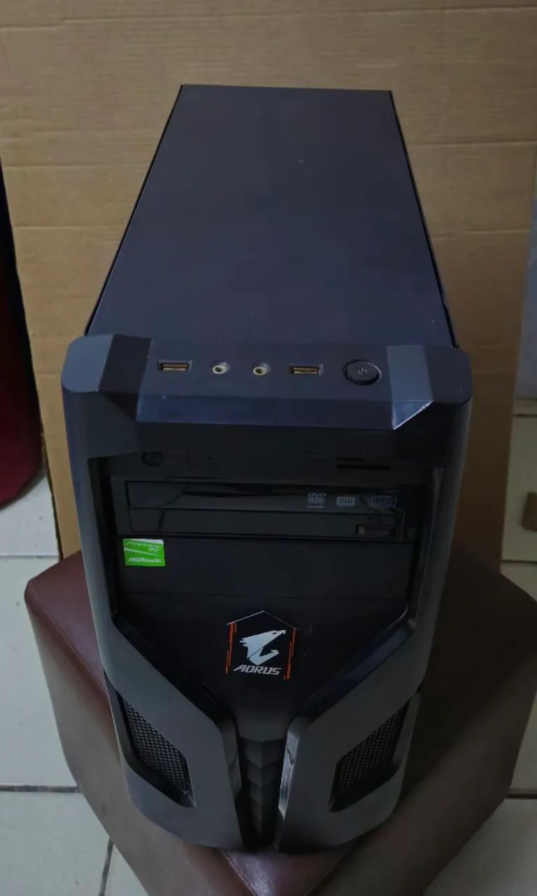 Gabinete Mid Tower AORUS - Foto 2