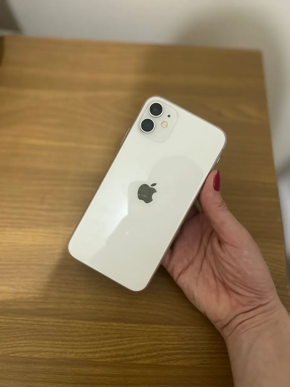 Apple IPhone 11 (128 GB) - branco  - Foto 2