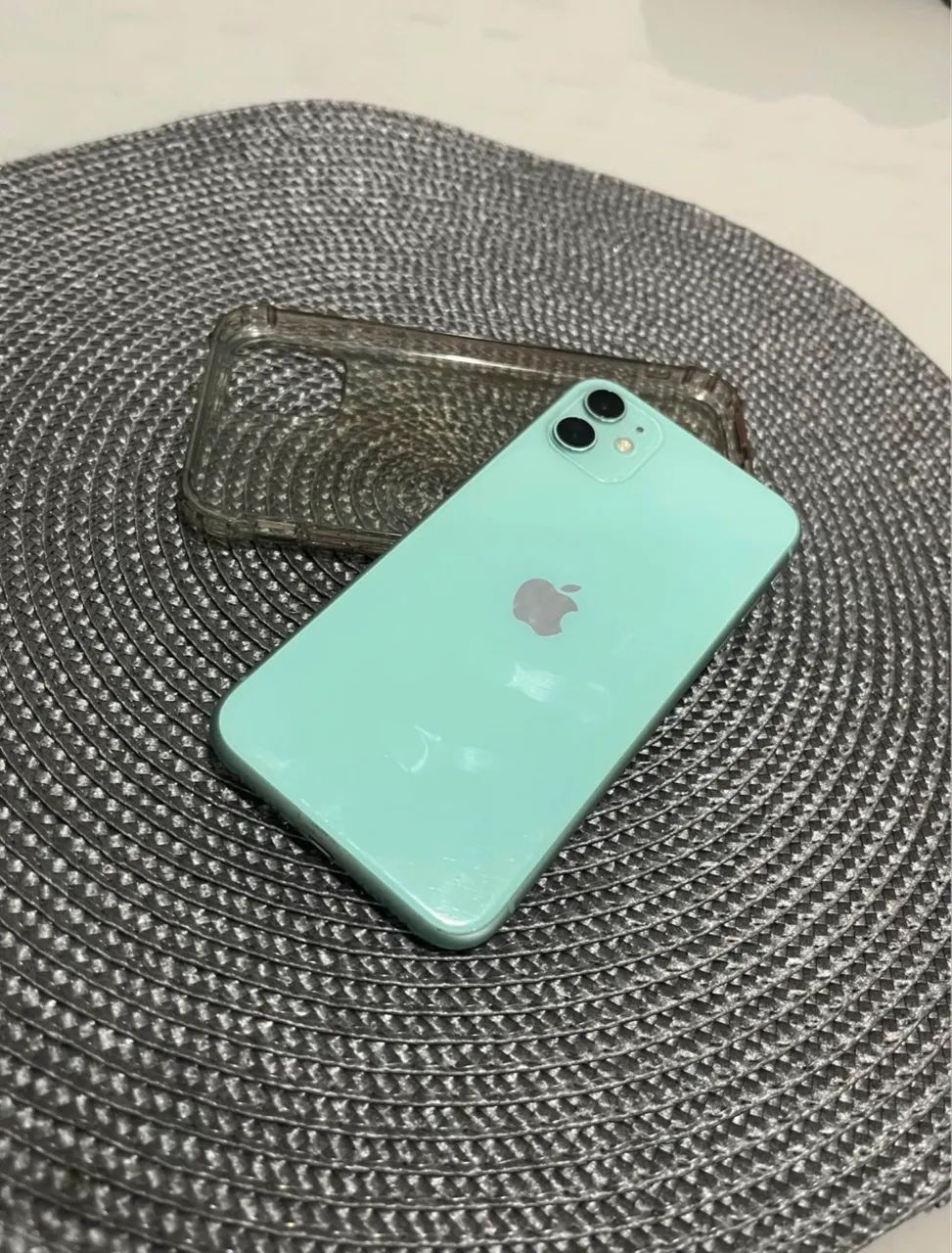 Iphone 11 64gb (muito conservado) - Celulares e Smartphones