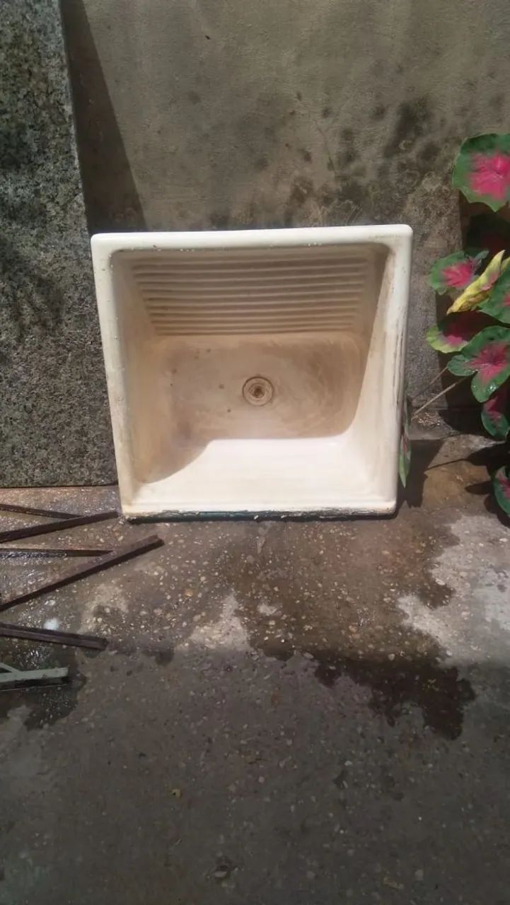 Vendo uma pedra de mármore e lavanderia por 250 reais  - Foto 2
