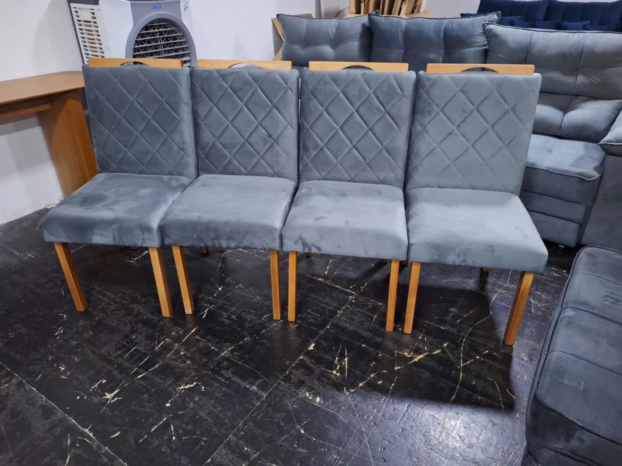 CONJUNTO DE CADEIRAS 100% MADEIRA