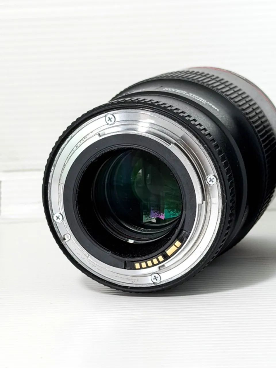 Canon EF 100mm f/2.8L Macro IS USM - Lente Macro Profissional