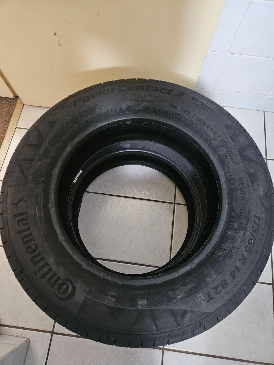 Kit 4 Pneus Continental 175/65 R14 Power contact - Foto 3