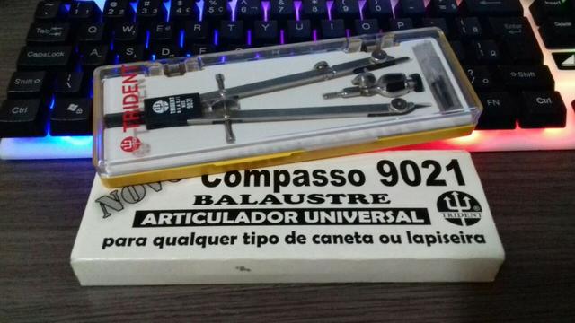 Compasso Trident 9021