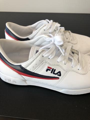 tenis fila feminino couro