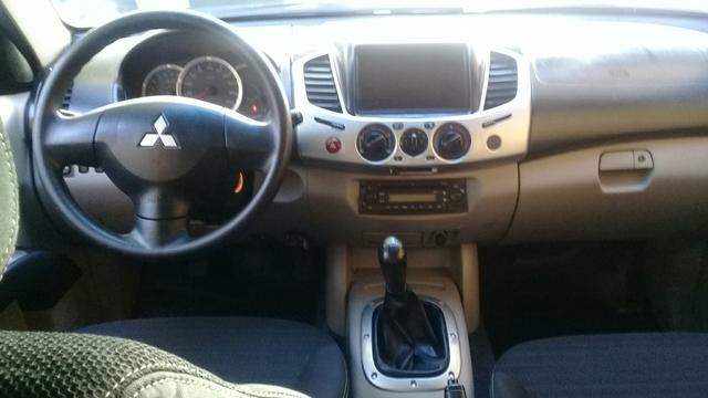 Mitsubishi L200 Triton 2014 - Foto 4