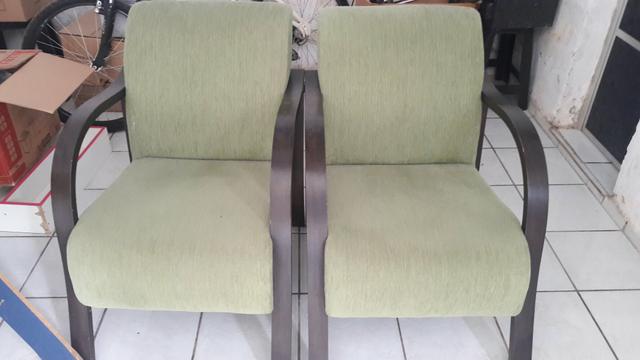 Vendo duas poltrona pra sua sala