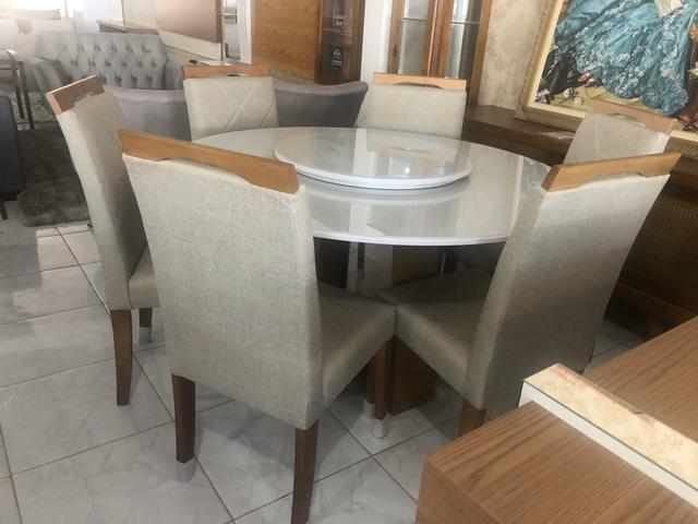 Mesa punta cana redonda pintura laka e cadeiras de madeira - Foto 3