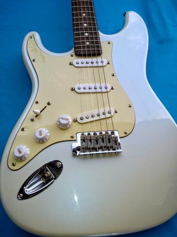 Fender Stratocaster CANHOTA - Foto 2