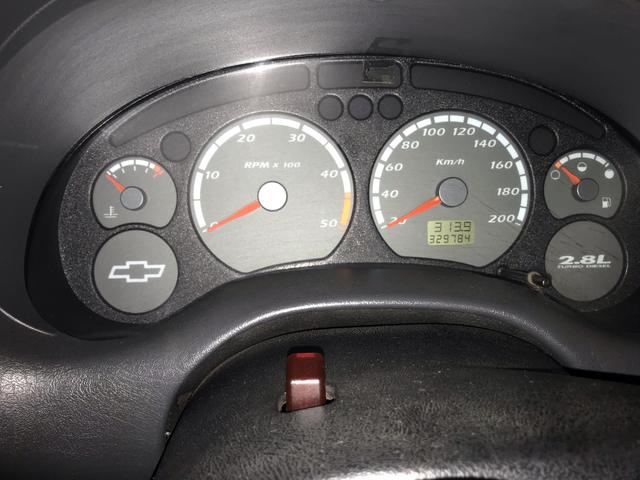 Vende-se S10 colina 2.8 turbo intercooler ano 2005 - Foto 6