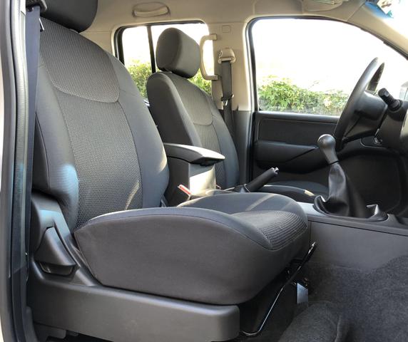 Nissan Frontier S CD 2.5 4x4 Turbo Diesel Câmbio Manual Ano 2016 - Foto 11
