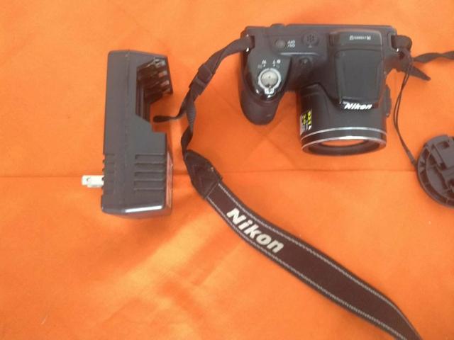 Vendo Câmera Nikon CoolPix - Foto 2