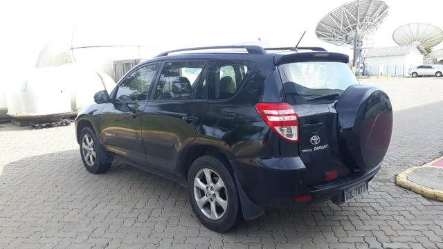 Vendo carro toyota RAV4 - Foto 2
