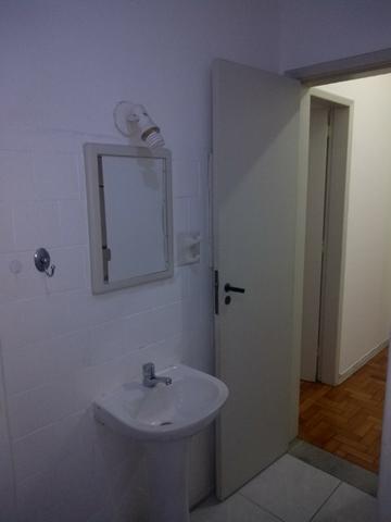 Alugo 02 Quartos, com Sala Ampla em Icaraí - Foto 16