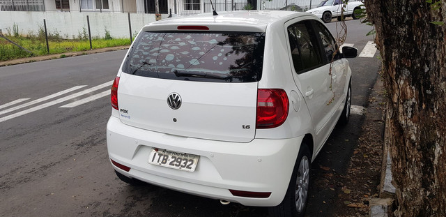 Fox branco 1.6 gll 2013 muito novo. - Foto 4